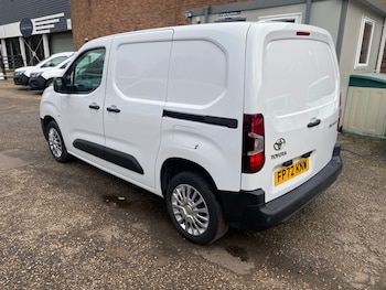 Used Toyota ProAce 2023 for sale - 76555352: Photo