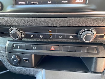 Used Vauxhall Vivaro 2023 for sale - 79083311: Photo