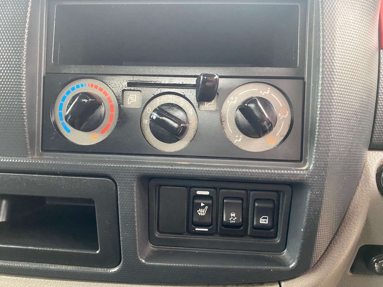 Used Nissan Cabstar 2018 for sale - 76450031: Photo 4