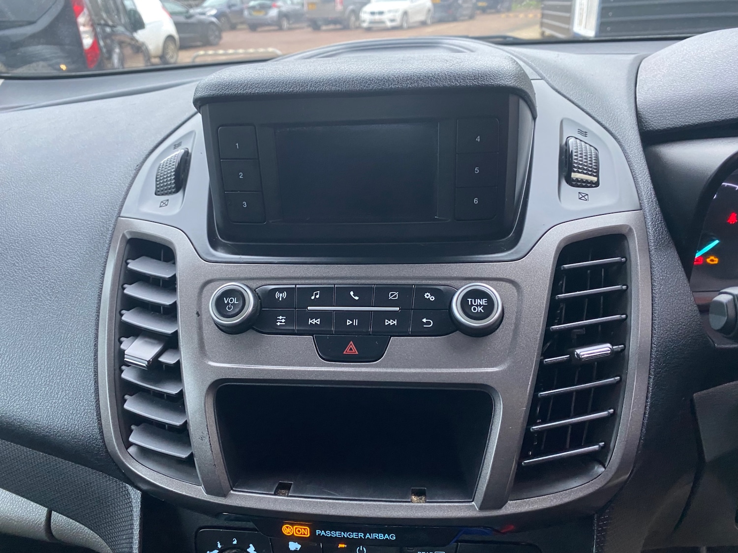 Used Ford Grand Tourneo Connect 2020 for sale - 77501944: Photo 4