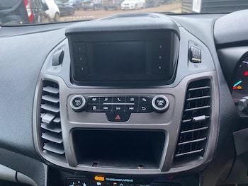 Used Ford Grand Tourneo Connect 2020 for sale - 77501944: Photo