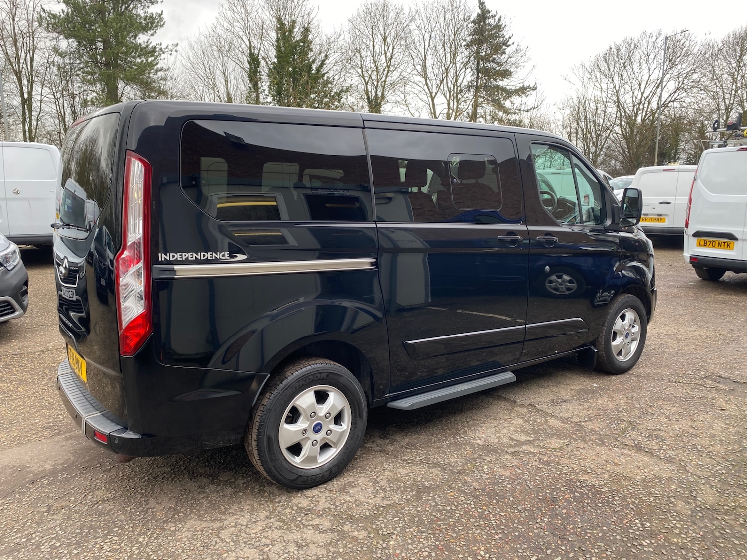 Used Ford Tourneo Custom 2018 for sale - 77300355: Photo 2