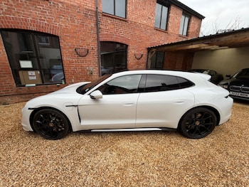 Used Porsche Taycan 2023 for sale - 79395313: Photo