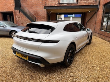 Used Porsche Taycan 2023 for sale - 79395313: Photo