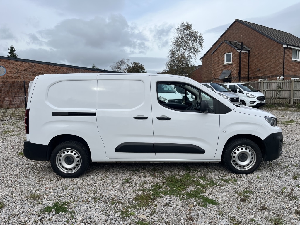 Used Peugeot Partner 2023 for sale - 76198653: Photo 2