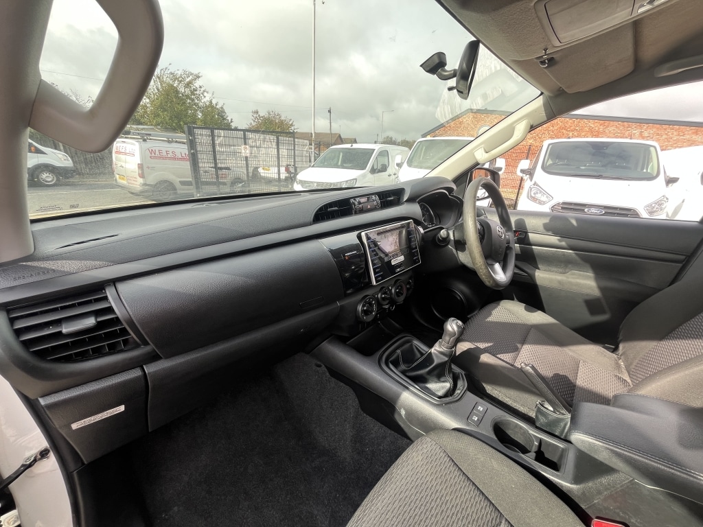 Used Toyota Hilux 2020 for sale - 76288709: Photo 12