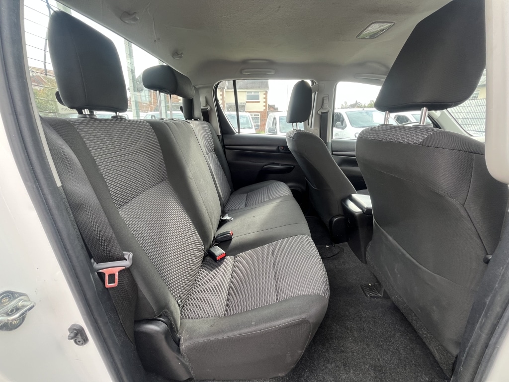 Used Toyota Hilux 2020 for sale - 76288709: Photo 16