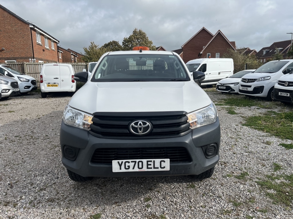 Used Toyota Hilux 2020 for sale - 76288709: Photo 2