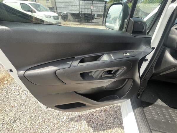 Used Peugeot Partner 2020 for sale - 75026884: Photo 13