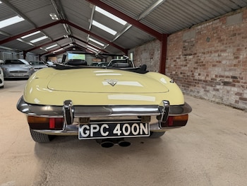 Used Jaguar E-Type 1974 for sale - 79552364: Photo