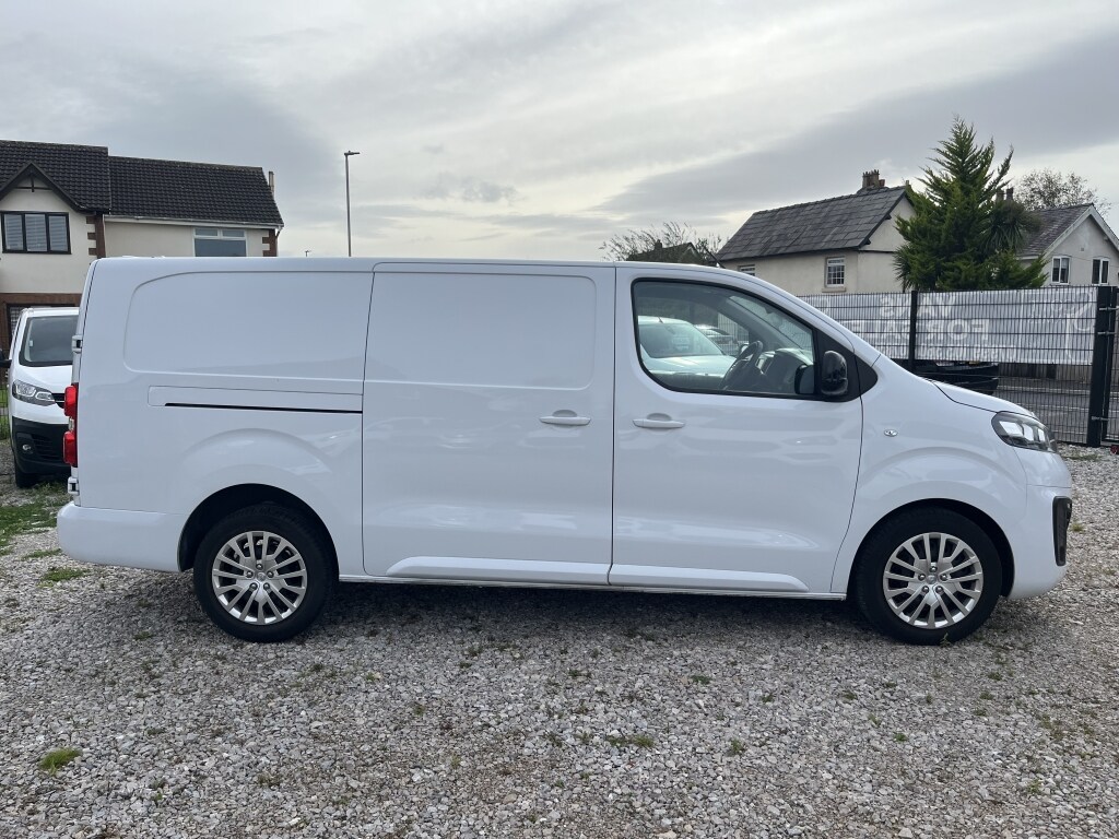 Used Vauxhall Vivaro 2023 for sale - 76198666: Photo 4