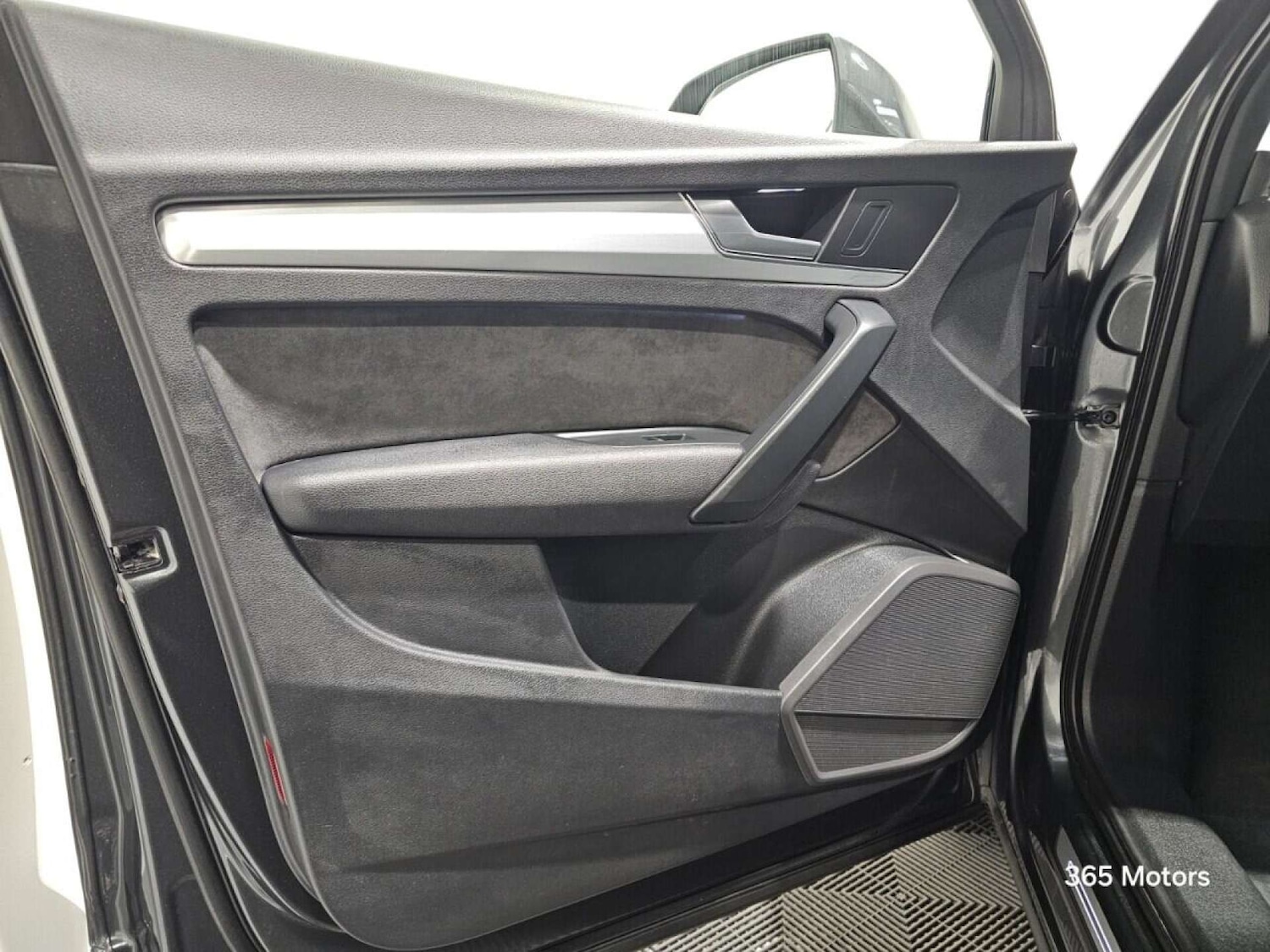 Used Audi Q5 2017 for sale - 78149554: Photo 25