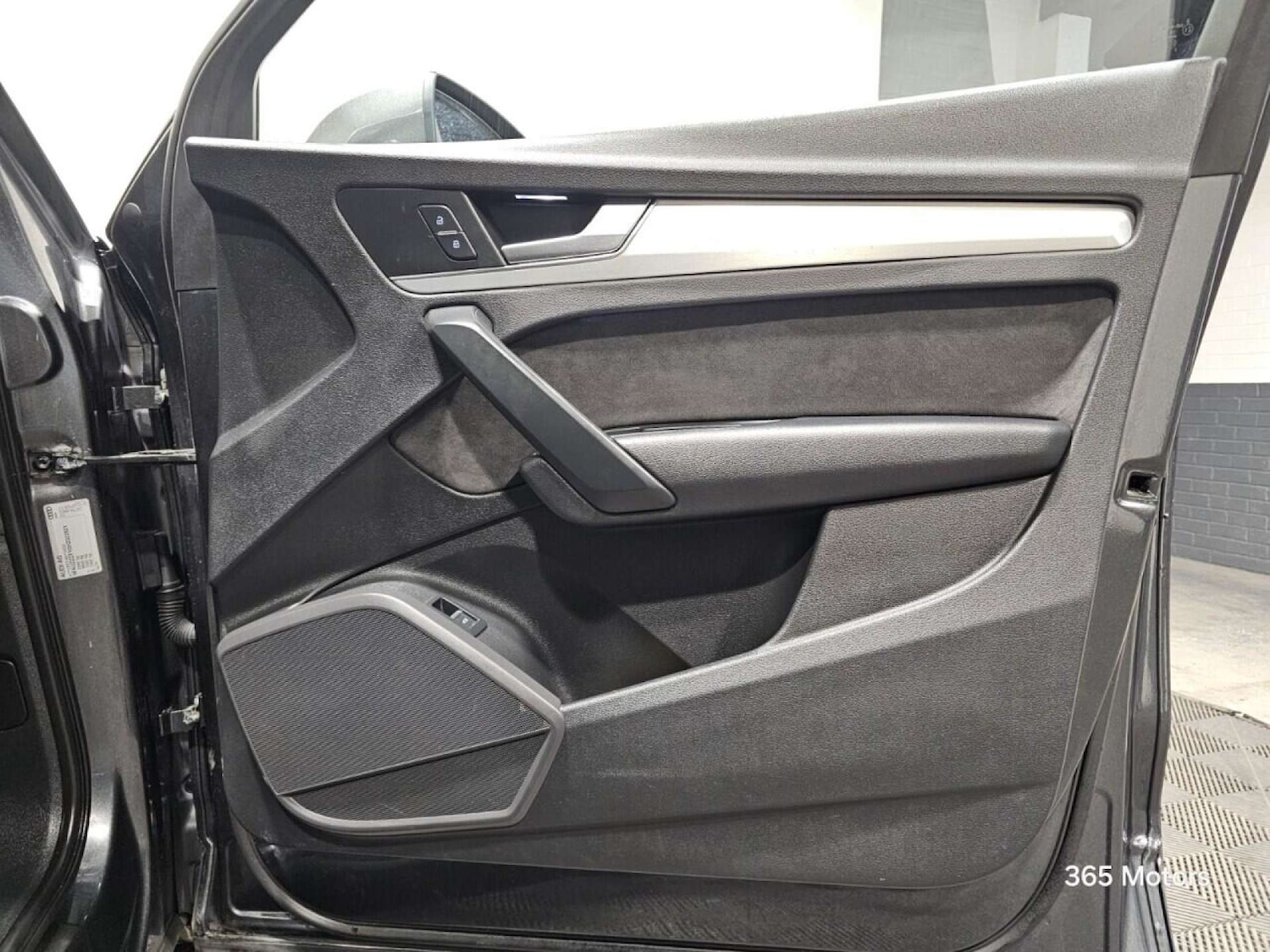 Used Audi Q5 2017 for sale - 78149554: Photo 30