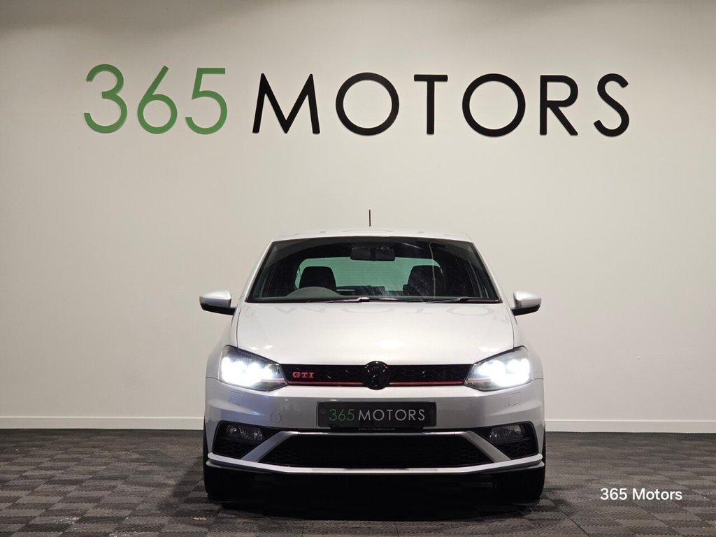 Used Volkswagen Polo 2016 for sale - 76979355: Photo 2