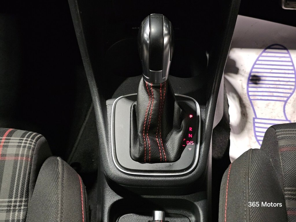 Used Volkswagen Polo 2016 for sale - 76979355: Photo 31