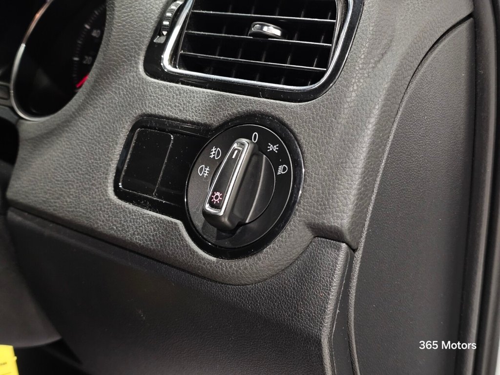 Used Volkswagen Polo 2016 for sale - 76979355: Photo 38