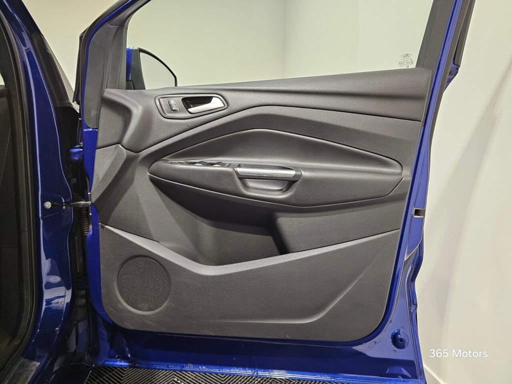 Used Ford Kuga 2018 for sale - 76979402: Photo 29