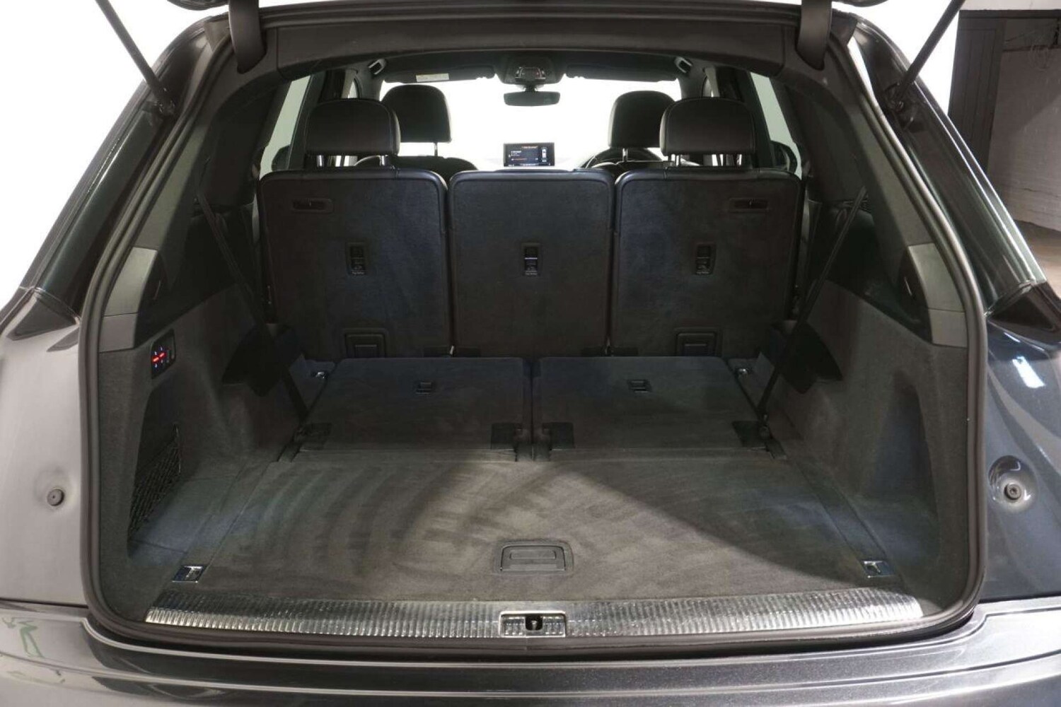 Used Audi Q7 2016 for sale - 78149555: Photo 34