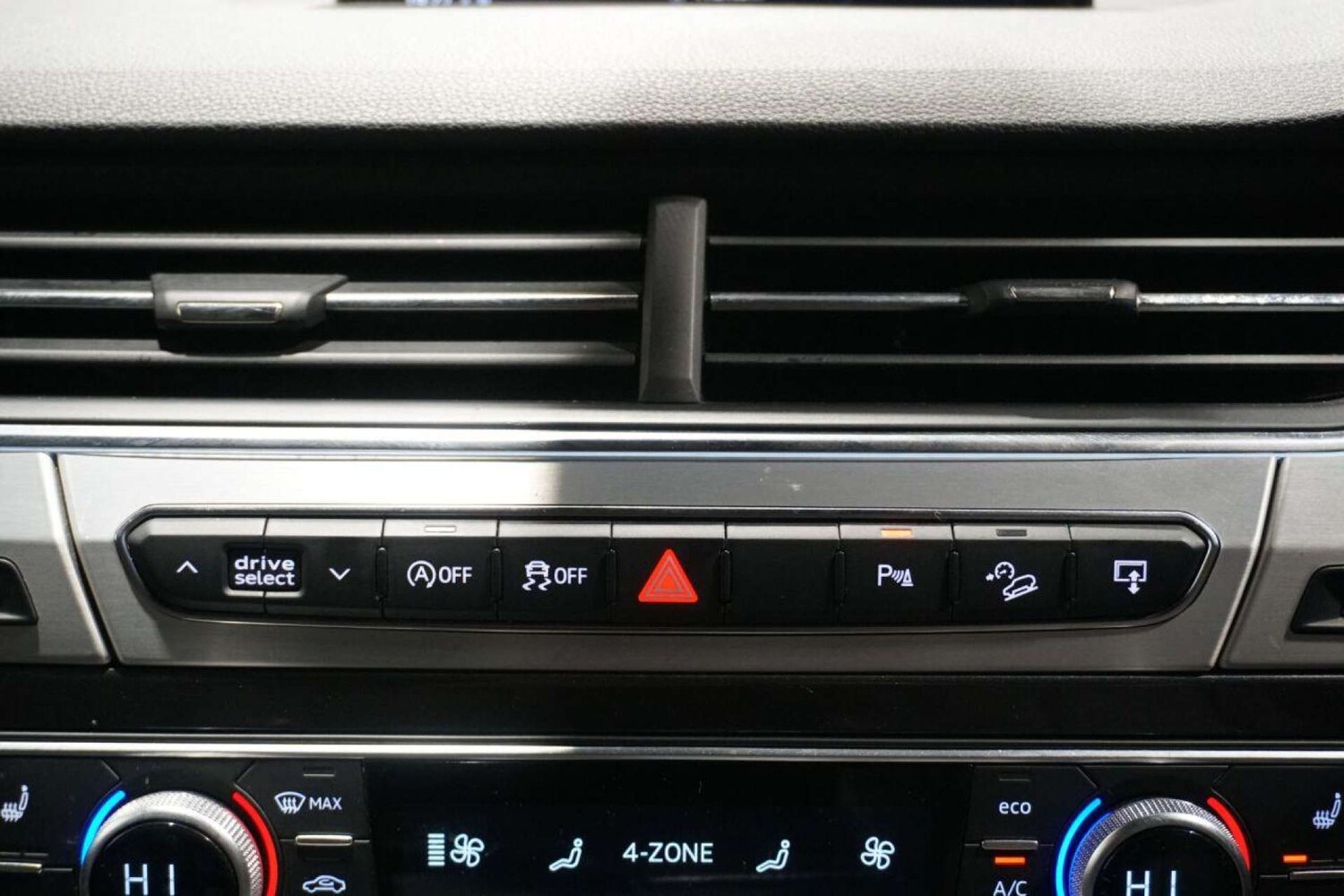 Used Audi Q7 2016 for sale - 78149555: Photo 47