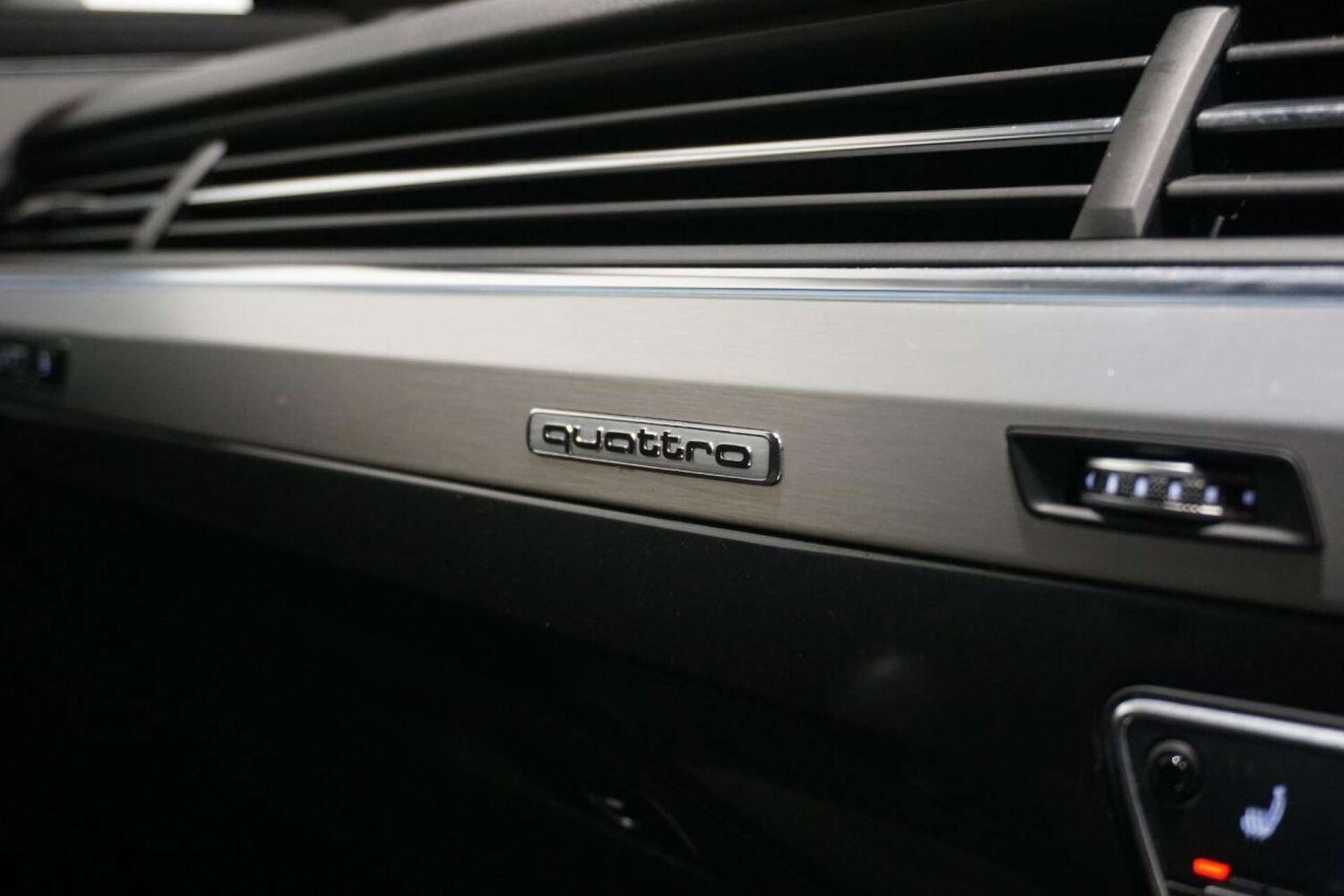 Used Audi Q7 2016 for sale - 78149555: Photo 64