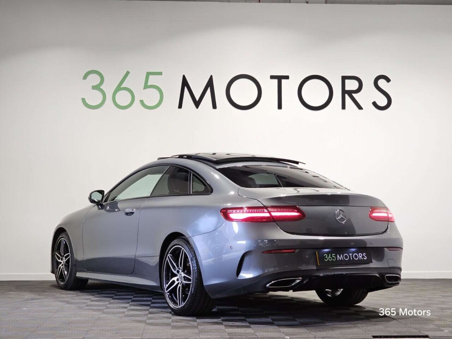 Used Mercedes-Benz E Class 2018 for sale - 78149557: Photo 3