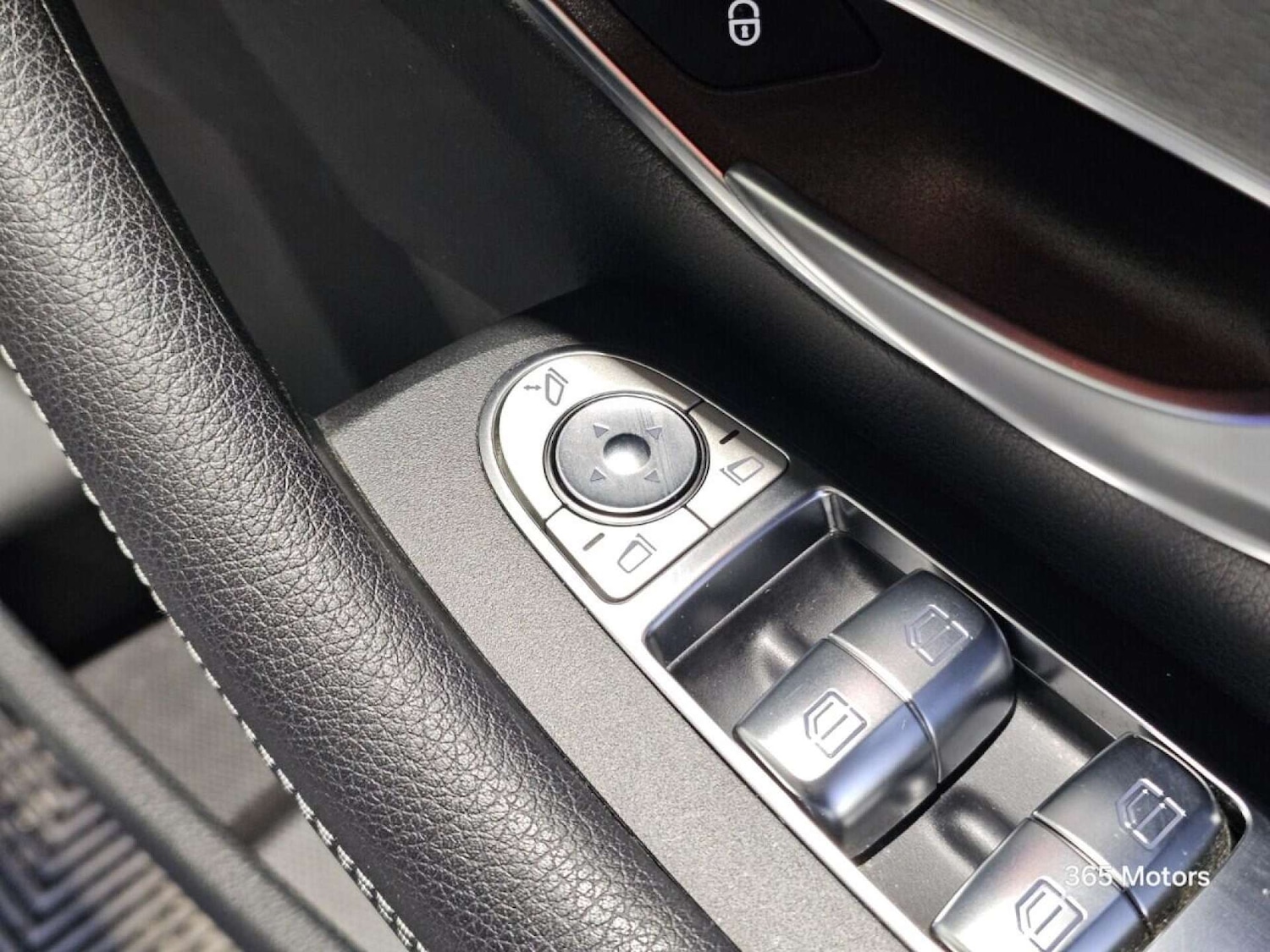 Used Mercedes-Benz E Class 2018 for sale - 78149557: Photo 40