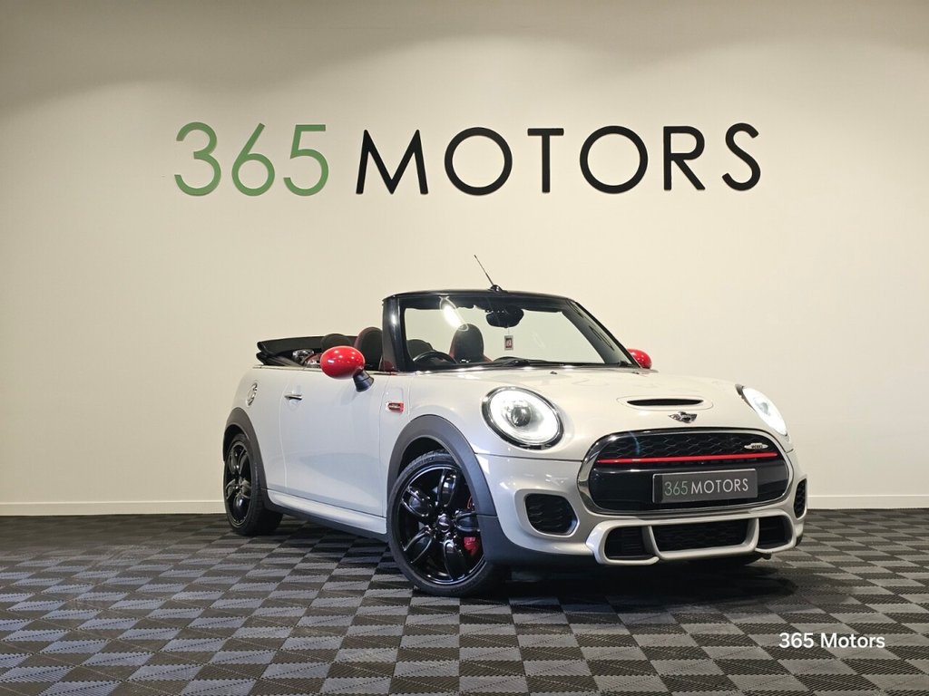 Used MINI Convertible 2018 for sale - 76979396: Photo 1