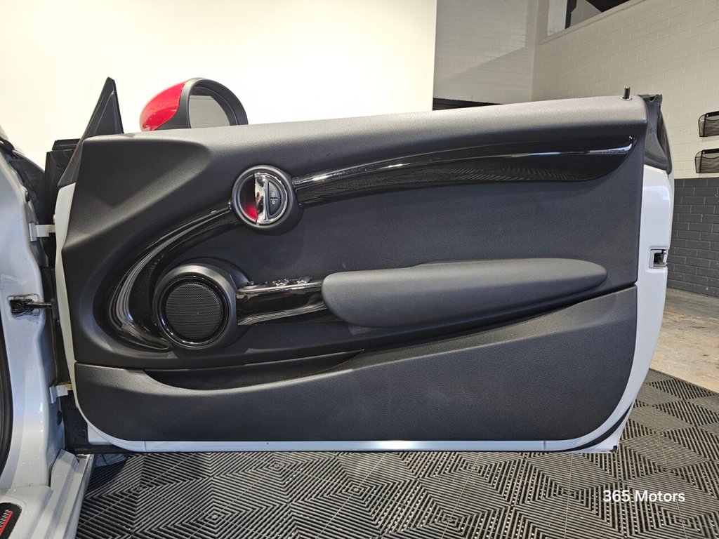 Used MINI Convertible 2018 for sale - 76979396: Photo 24