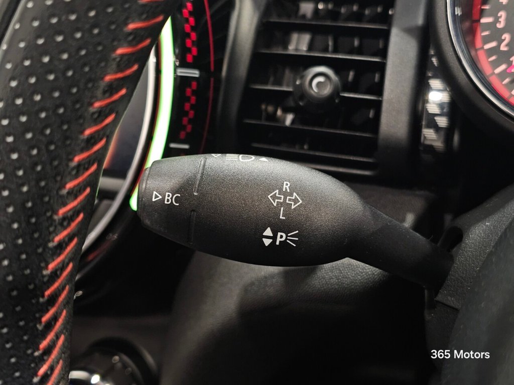 Used MINI Convertible 2018 for sale - 76979396: Photo 46