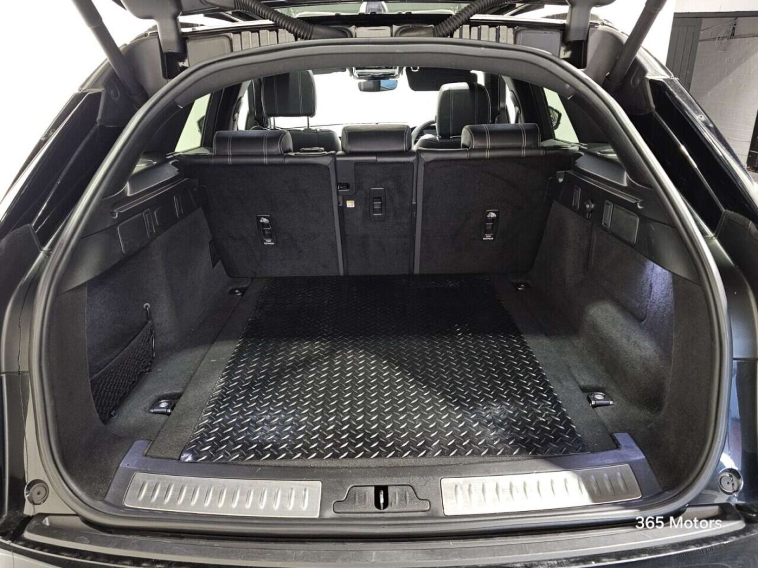 Used Land Rover Range Rover Velar 2021 for sale - 78149559: Photo 10