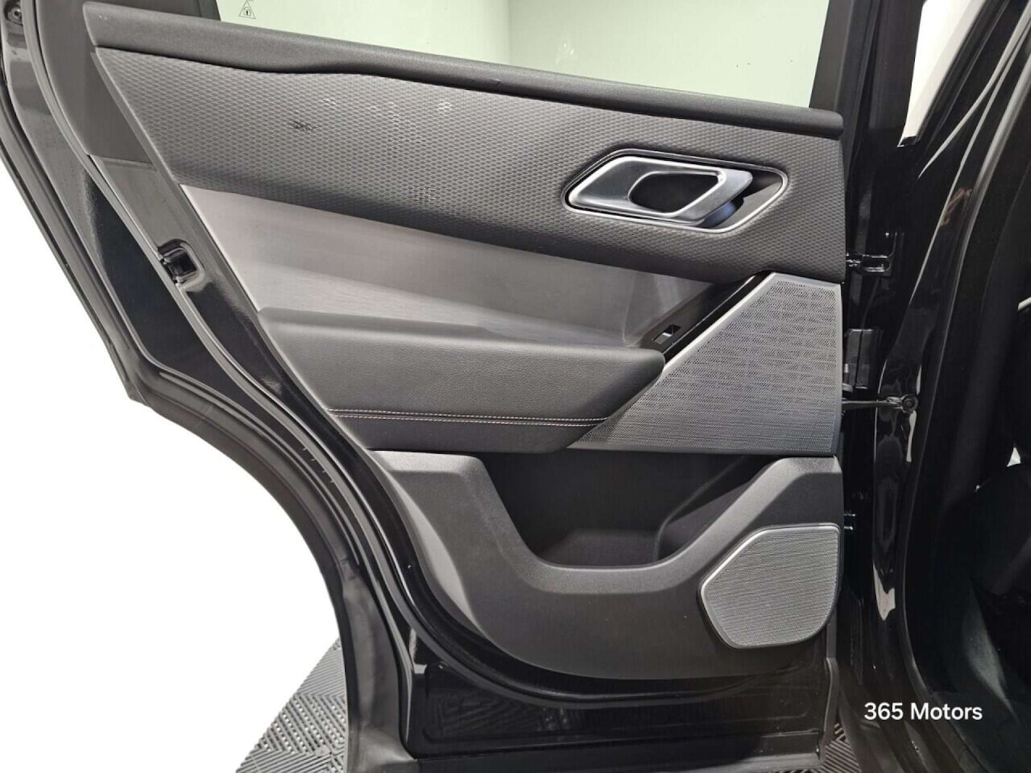 Used Land Rover Range Rover Velar 2021 for sale - 78149559: Photo 29