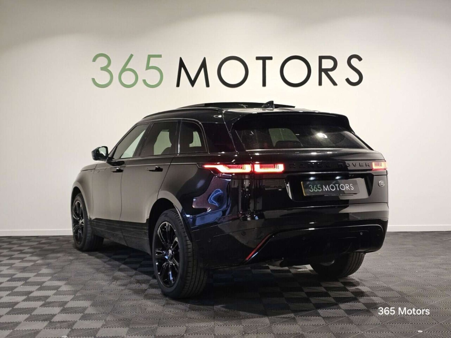 Used Land Rover Range Rover Velar 2021 for sale - 78149559: Photo 3