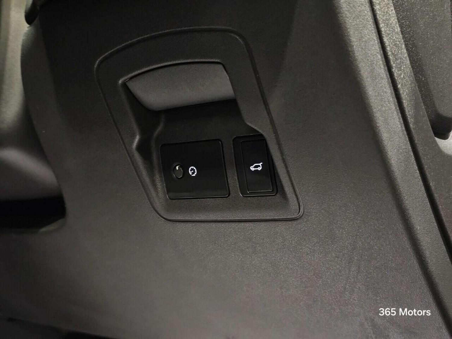 Used Land Rover Range Rover Velar 2021 for sale - 78149559: Photo 52