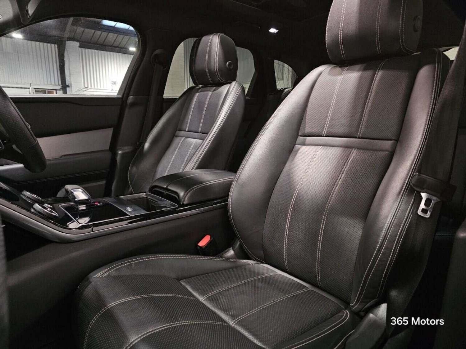 Used Land Rover Range Rover Velar 2021 for sale - 78149559: Photo 8