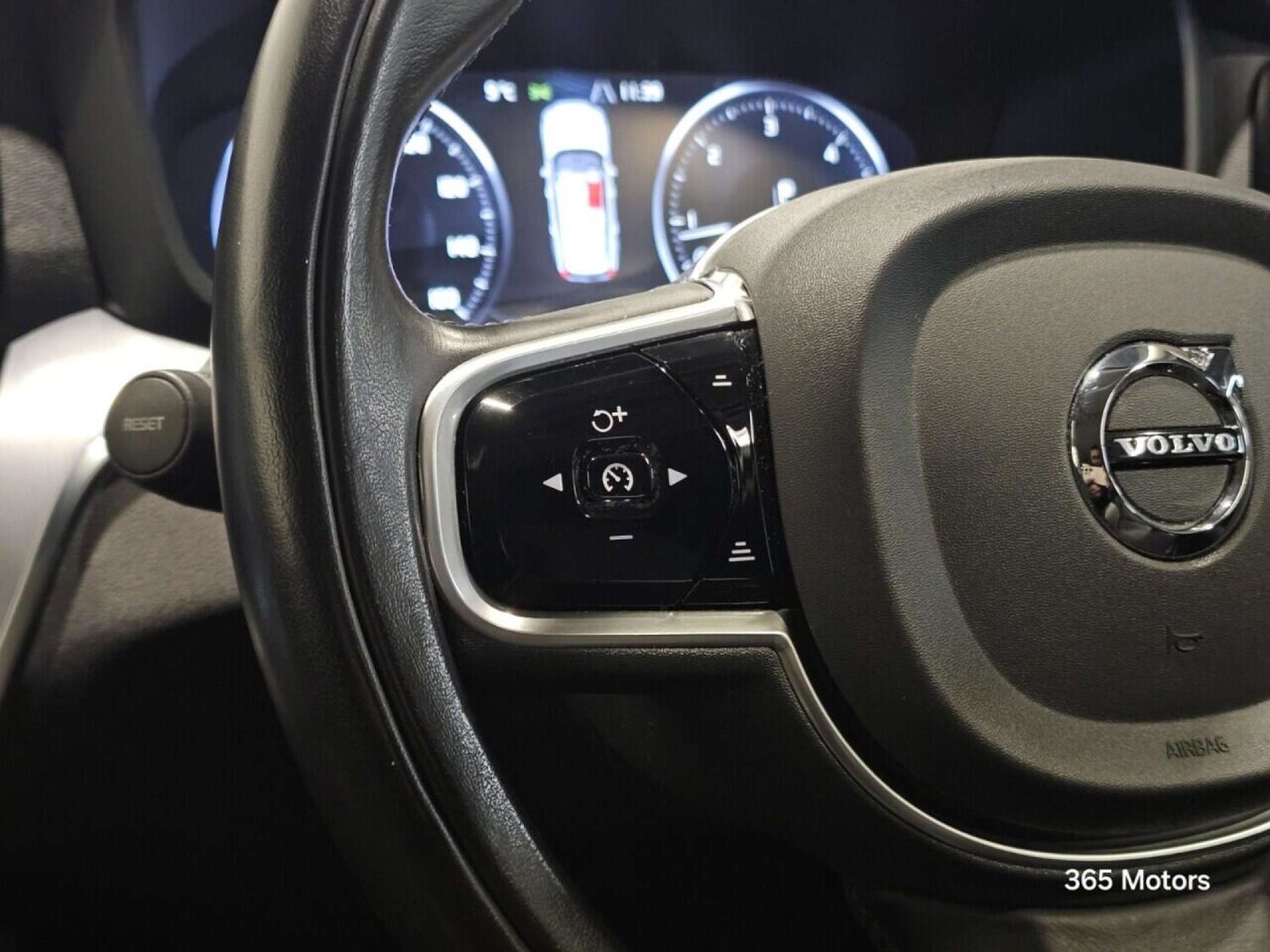 Used Volvo V60 2020 for sale - 78149520: Photo 37