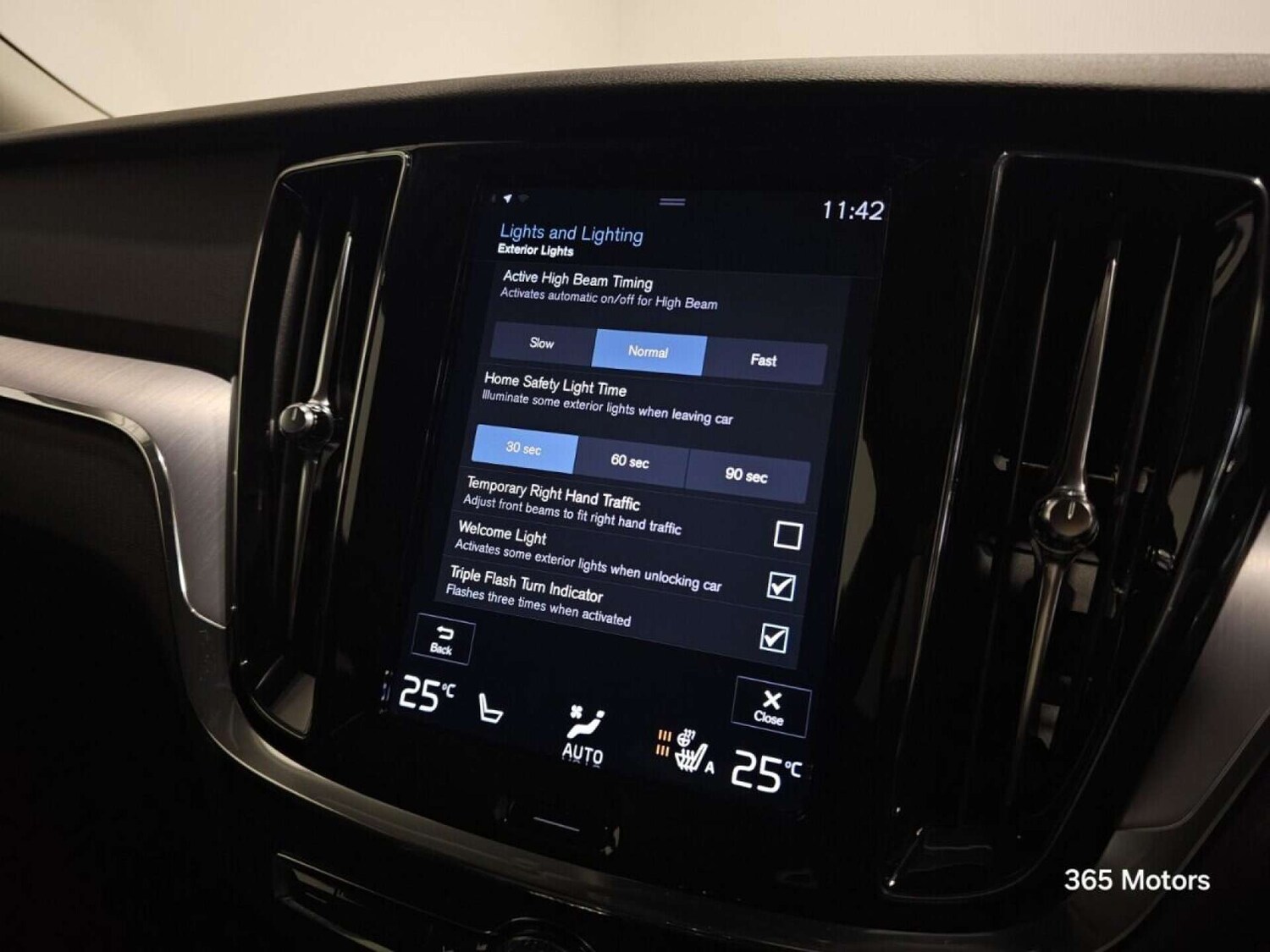 Used Volvo V60 2020 for sale - 78149520: Photo 51