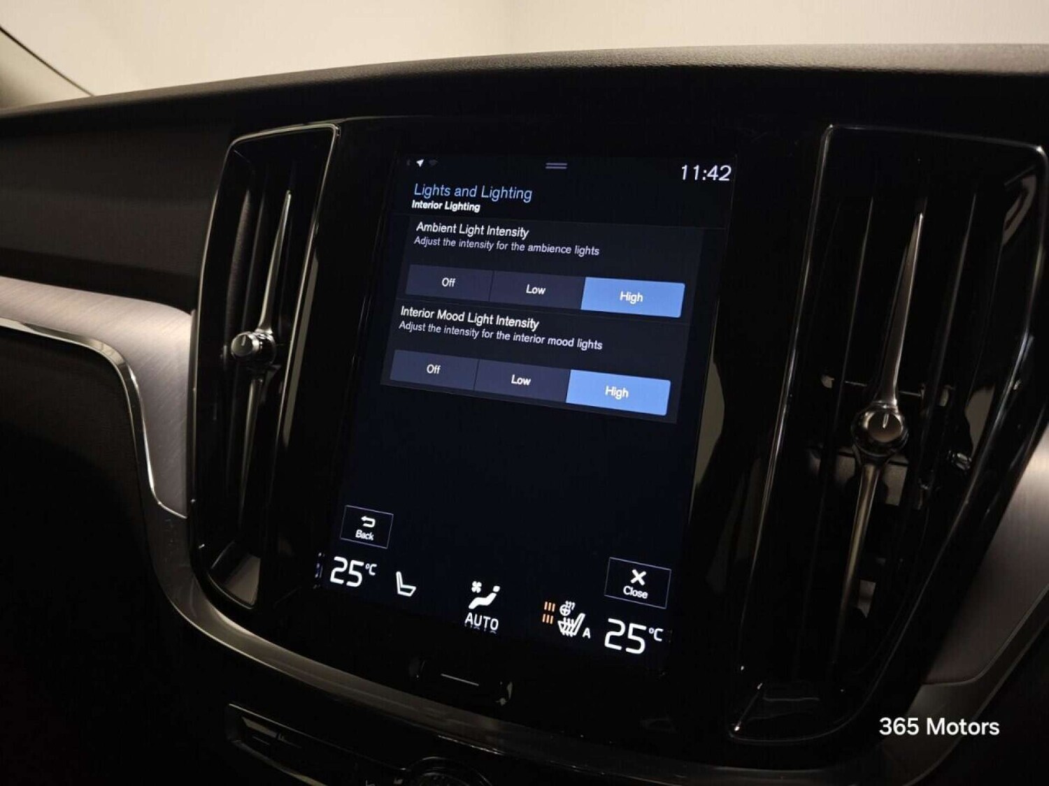 Used Volvo V60 2020 for sale - 78149520: Photo 52