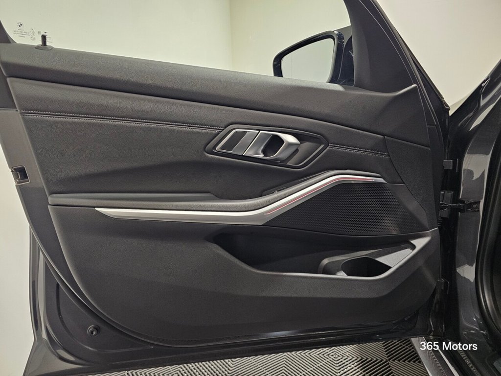 Used BMW 3 Series 2021 for sale - 76979399: Photo 17