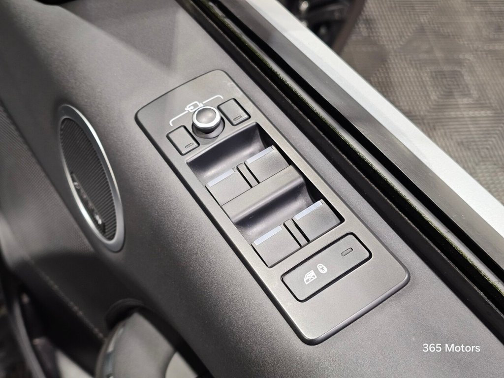 Used Land Rover Discovery 2018 for sale - 77672652: Photo 36