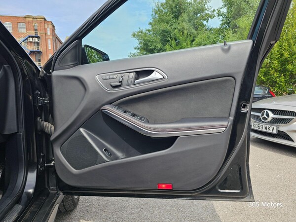 Used Mercedes-Benz GLA 2016 for sale - 75551613: Photo 29