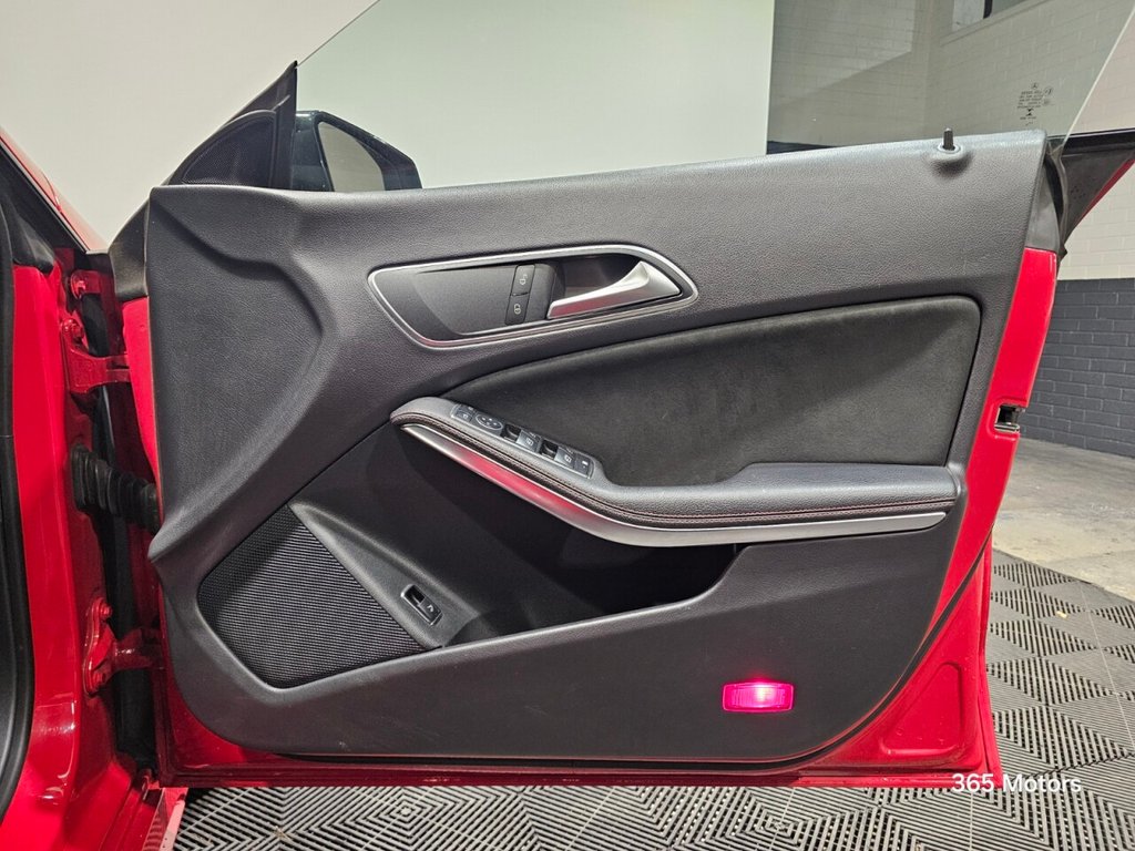 Used Mercedes-Benz CLA 2014 for sale - 76979376: Photo 28
