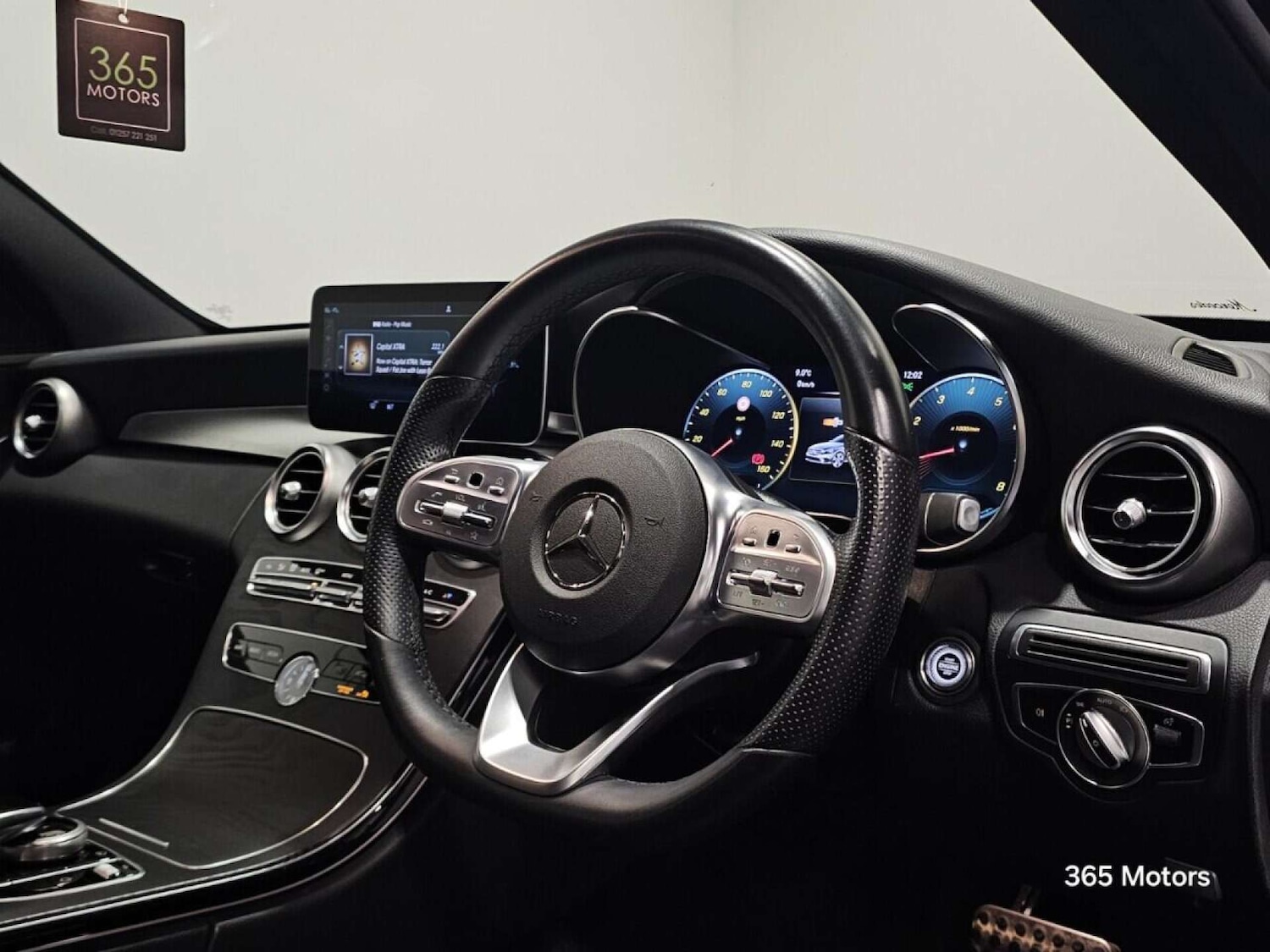 Used Mercedes-Benz C Class 2019 for sale - 78149558: Photo 2