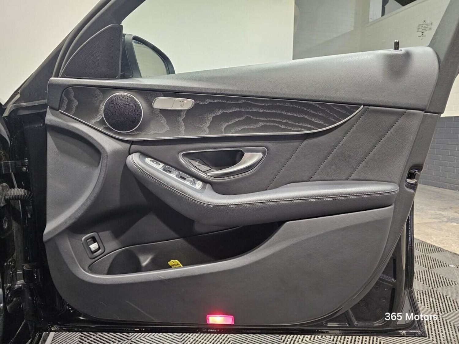 Used Mercedes-Benz C Class 2019 for sale - 78149558: Photo 32