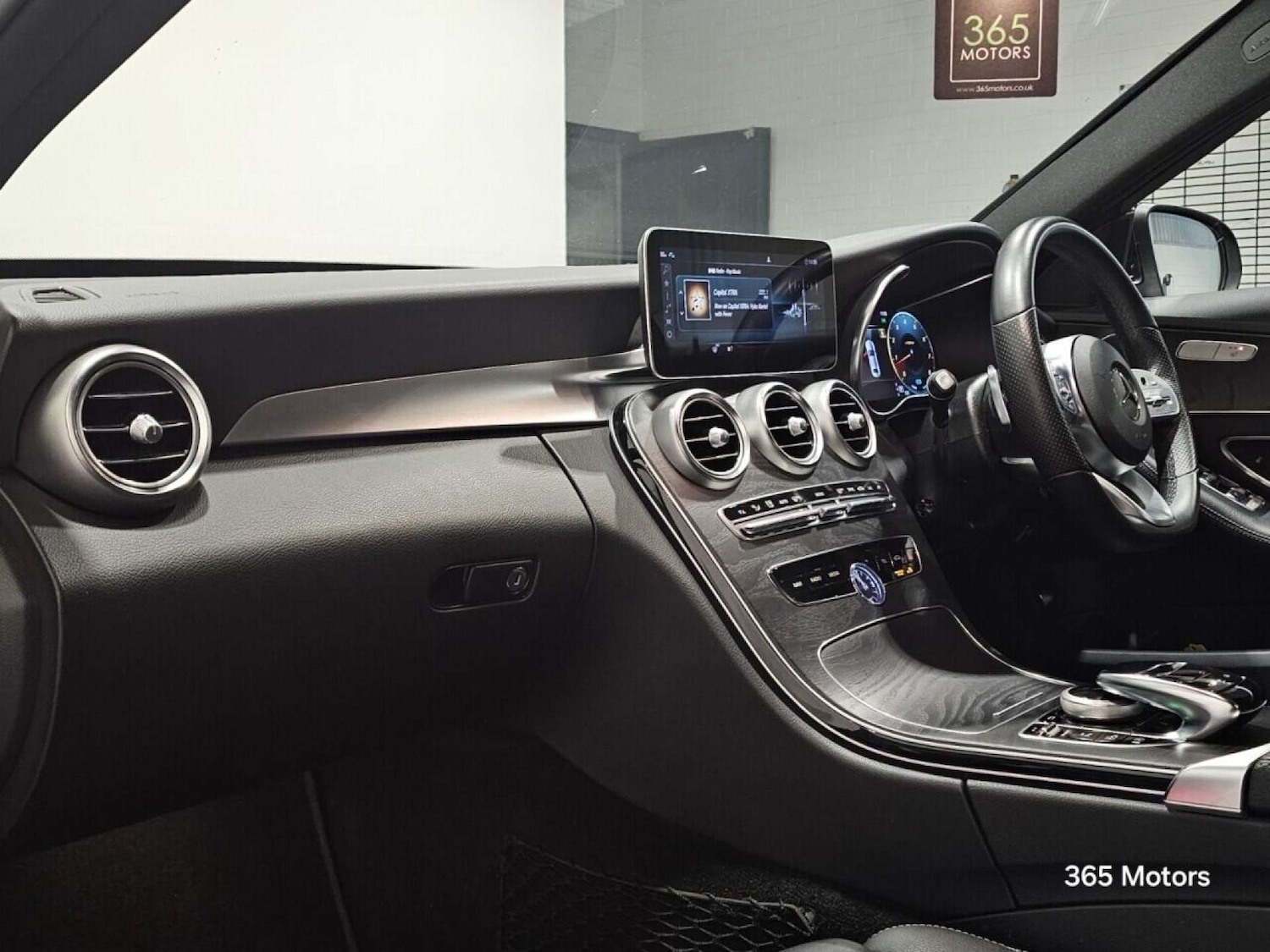 Used Mercedes-Benz C Class 2019 for sale - 78149558: Photo 5