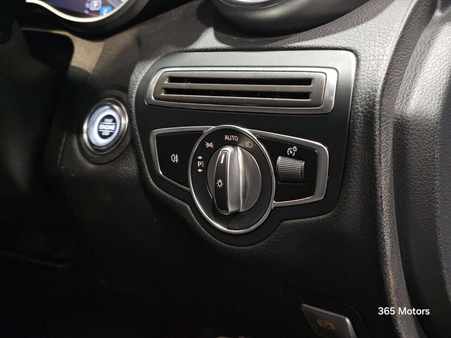 Used Mercedes-Benz C Class 2019 for sale - 78149558: Photo 53