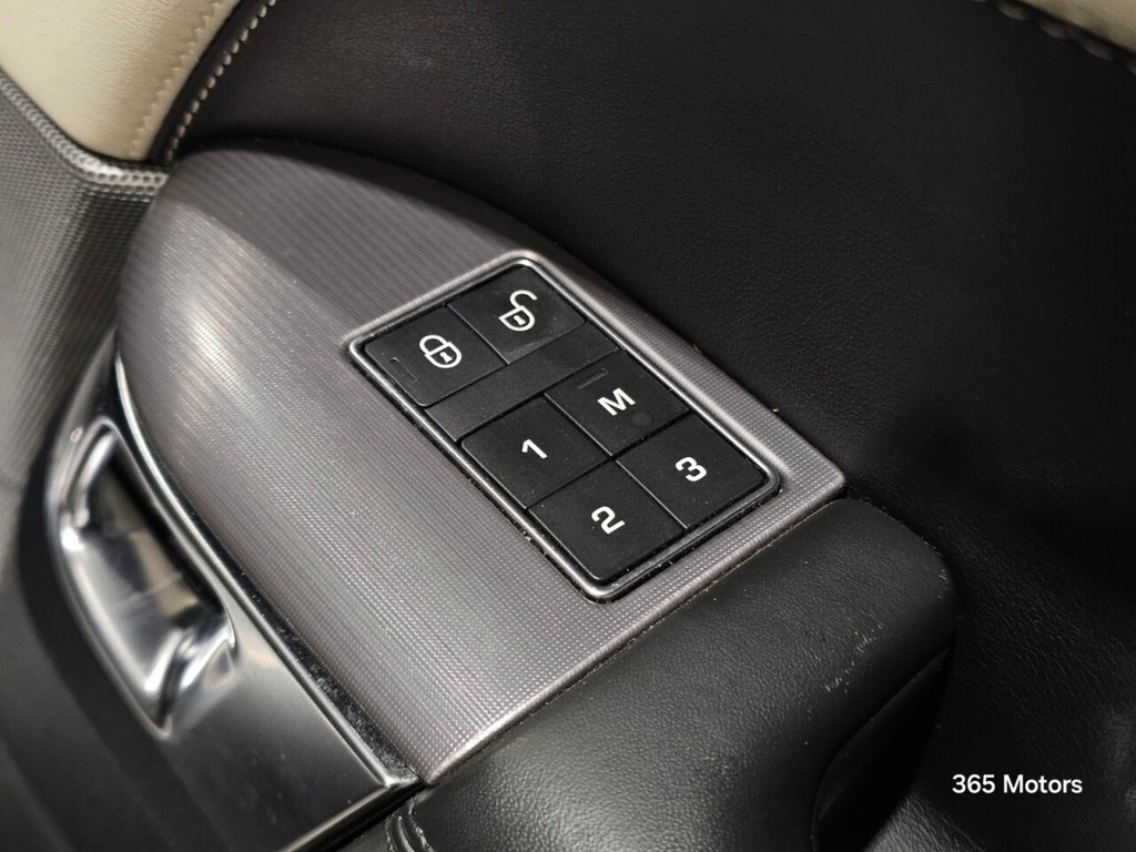 Used Land Rover Range Rover Sport 2018 for sale - 76979372: Photo 44