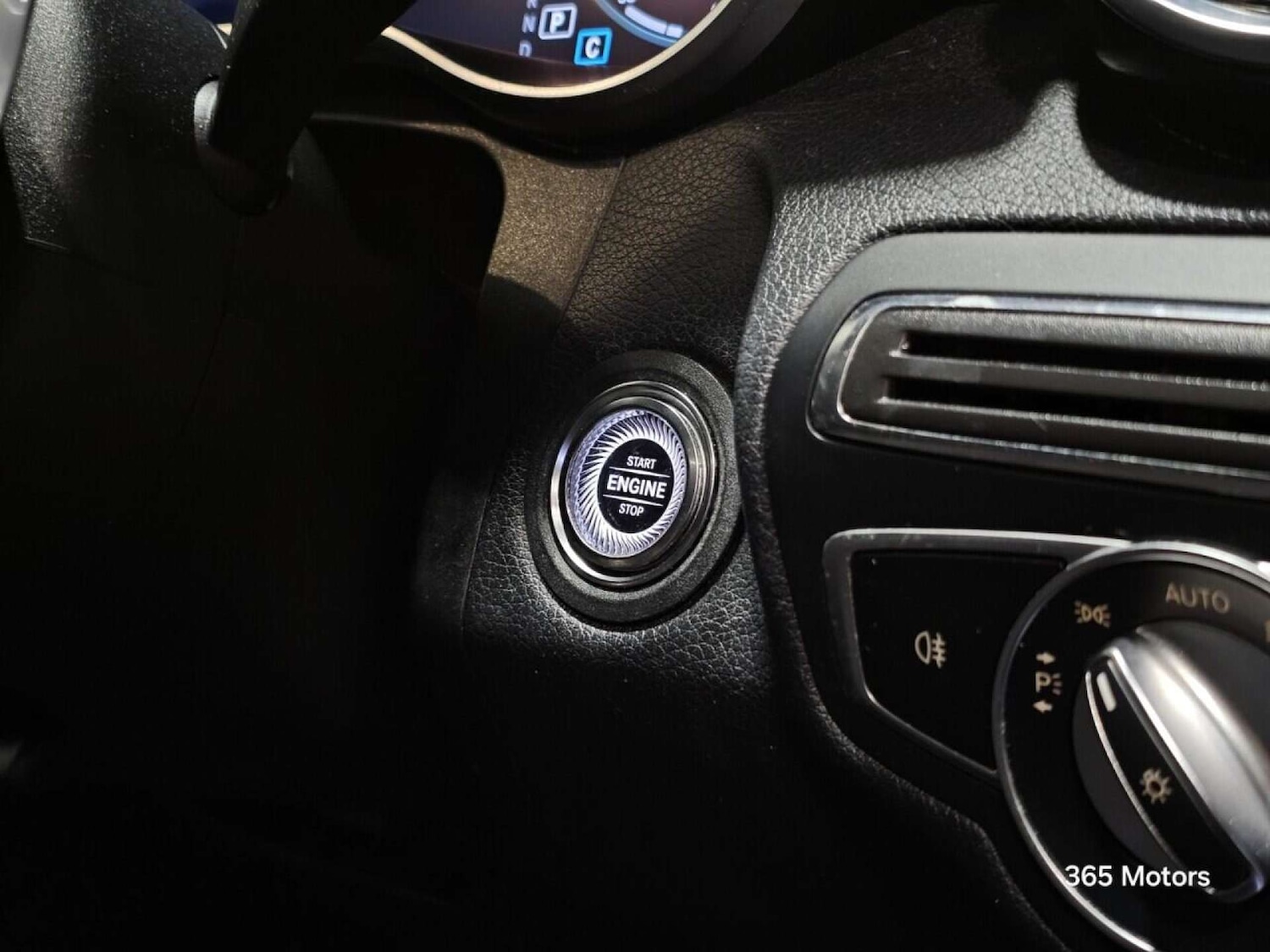 Used Mercedes-Benz C Class 2019 for sale - 78149551: Photo 51