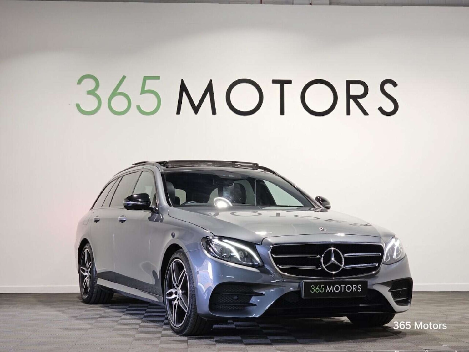 Used Mercedes-Benz E Class 2017 for sale - 78149527: Photo 5