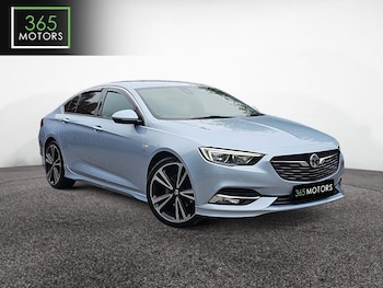 Vauxhall - Insignia