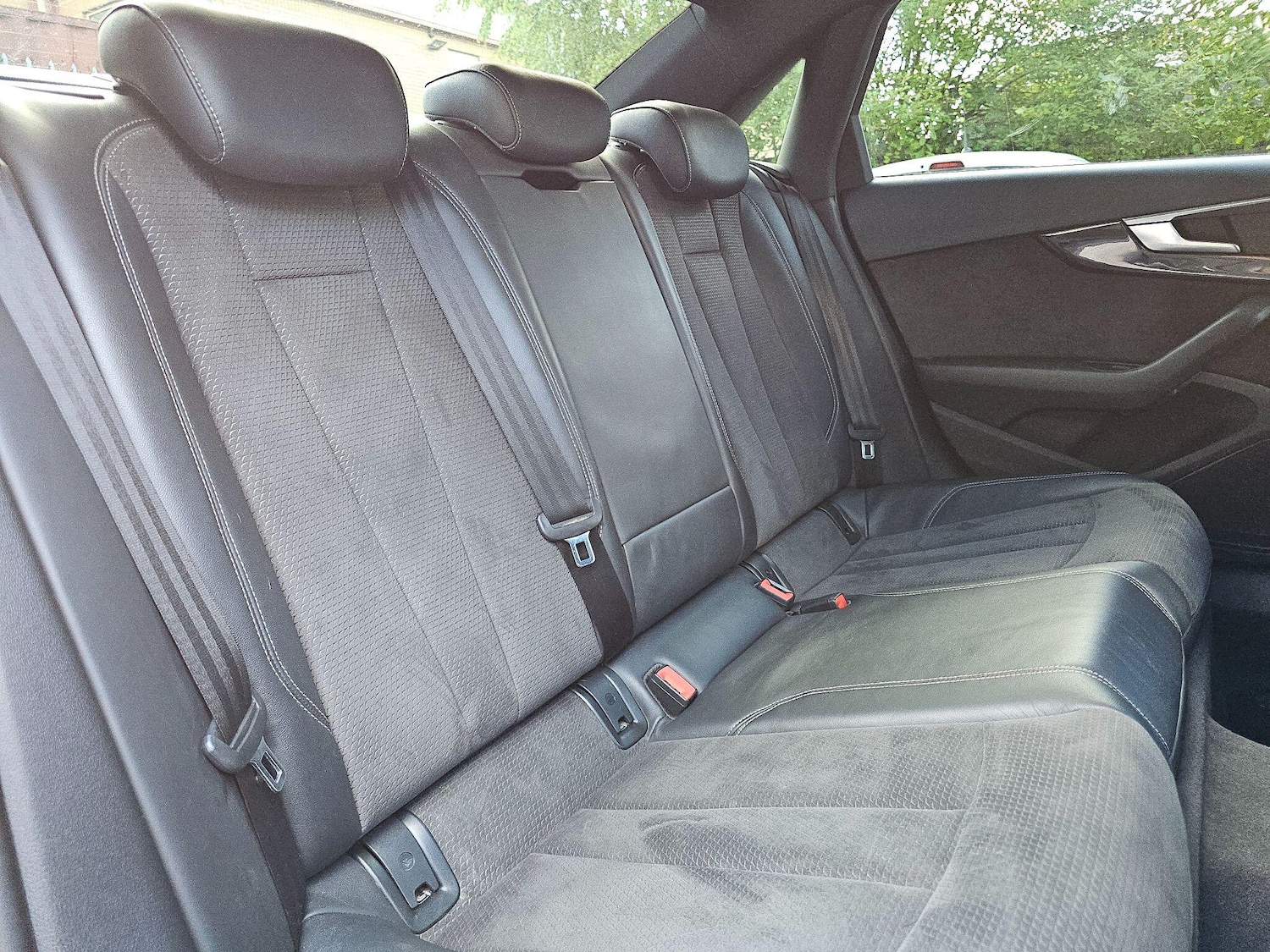 Used Audi A4 2017 for sale - 76031909: Photo 29